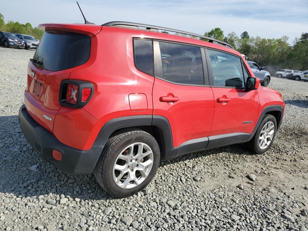 Photo 2 VIN: ZACCJABT8FPB88244 - JEEP RENEGADE 