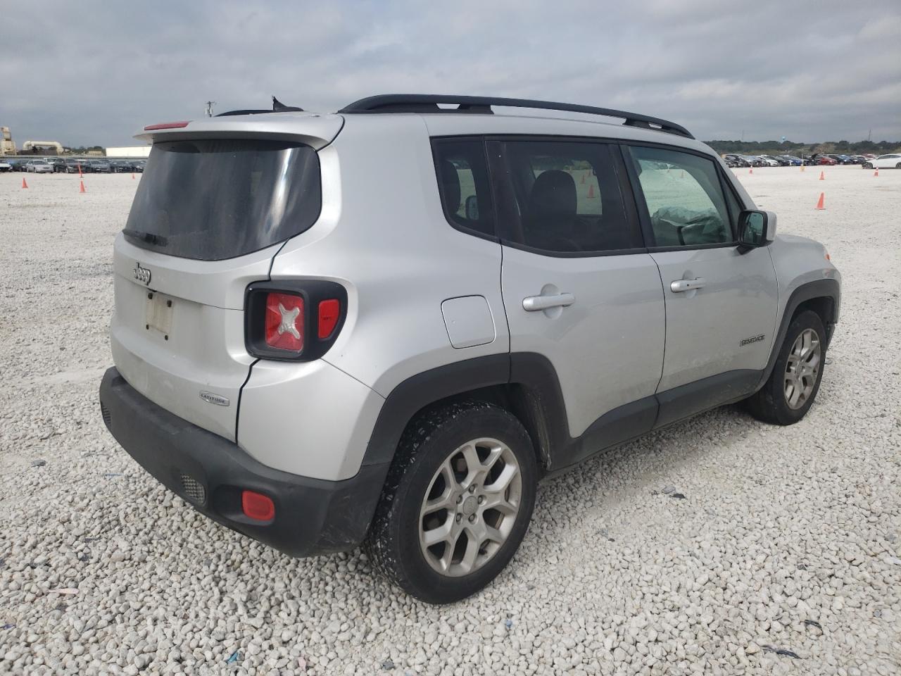 Photo 2 VIN: ZACCJABT8GPD21148 - JEEP RENEGADE 