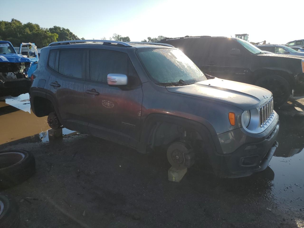 Photo 3 VIN: ZACCJADB0HPE46537 - JEEP RENEGADE 