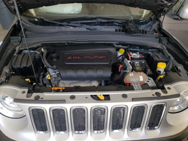 Photo 6 VIN: ZACCJADB6HPF03923 - JEEP RENEGADE L 