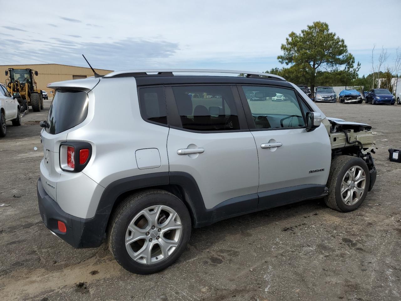 Photo 2 VIN: ZACCJADT8GPC76225 - JEEP RENEGADE 