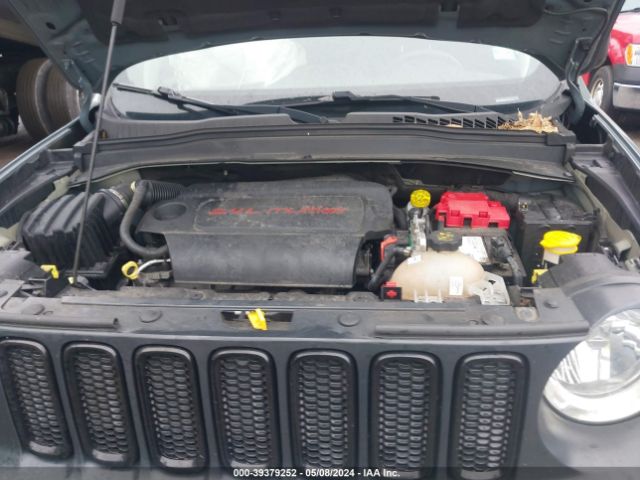 Photo 9 VIN: ZACCJBAB0JPJ15180 - JEEP RENEGADE 