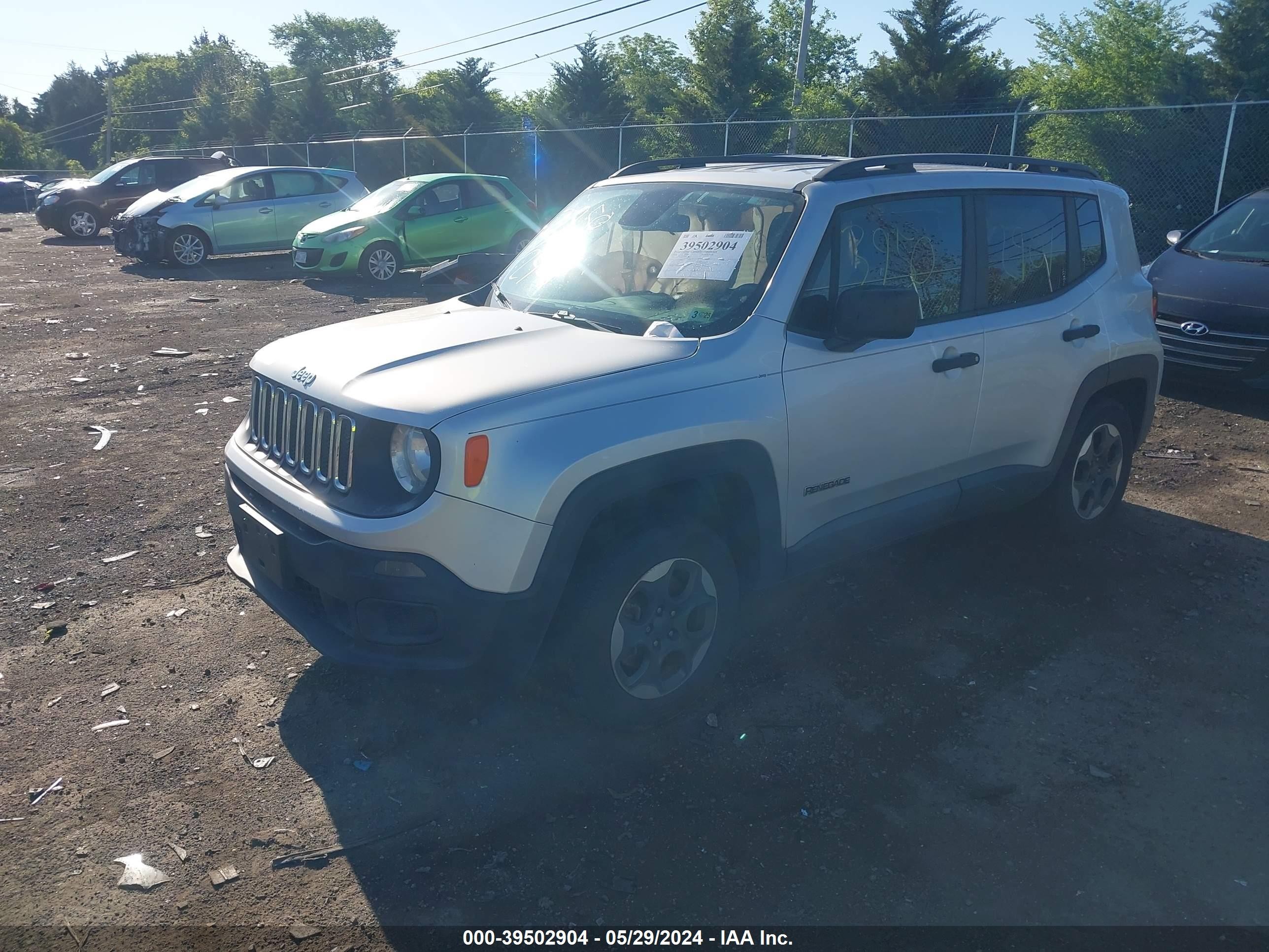 Photo 1 VIN: ZACCJBAB1JPH06492 - JEEP RENEGADE 