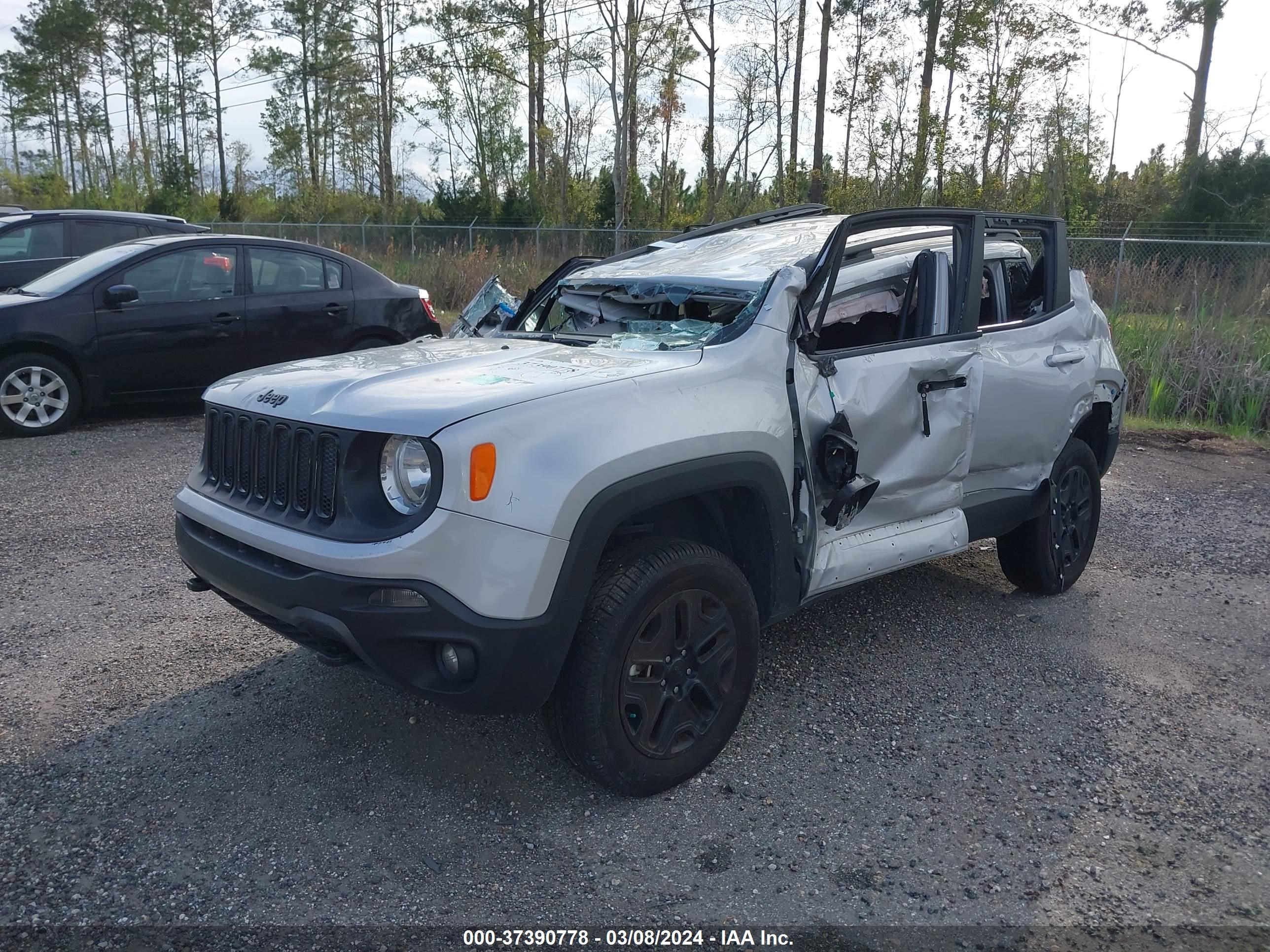 Photo 1 VIN: ZACCJBAB2JPH63929 - JEEP RENEGADE 