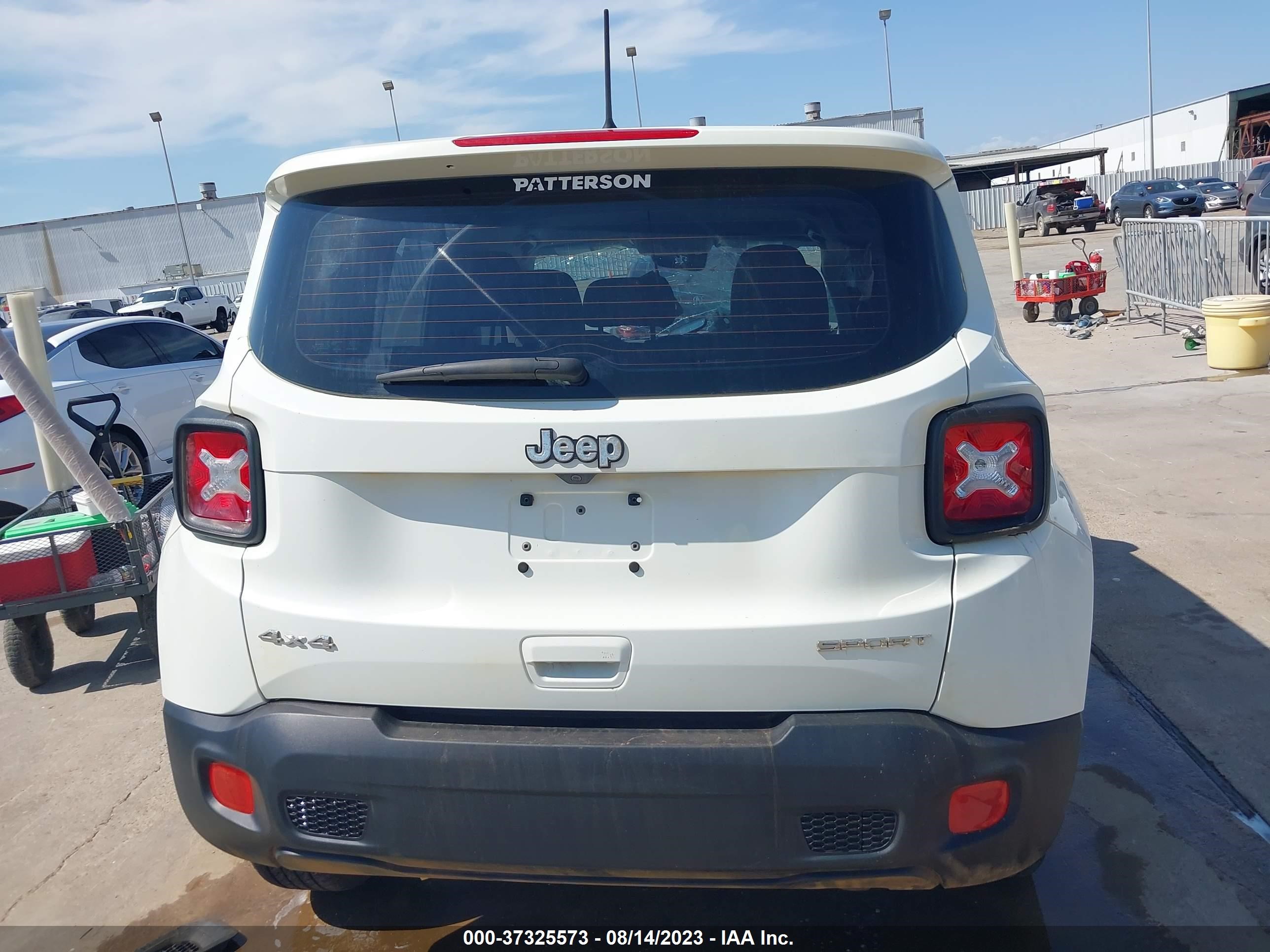 Photo 15 VIN: ZACCJBAB3JPH45374 - JEEP RENEGADE 