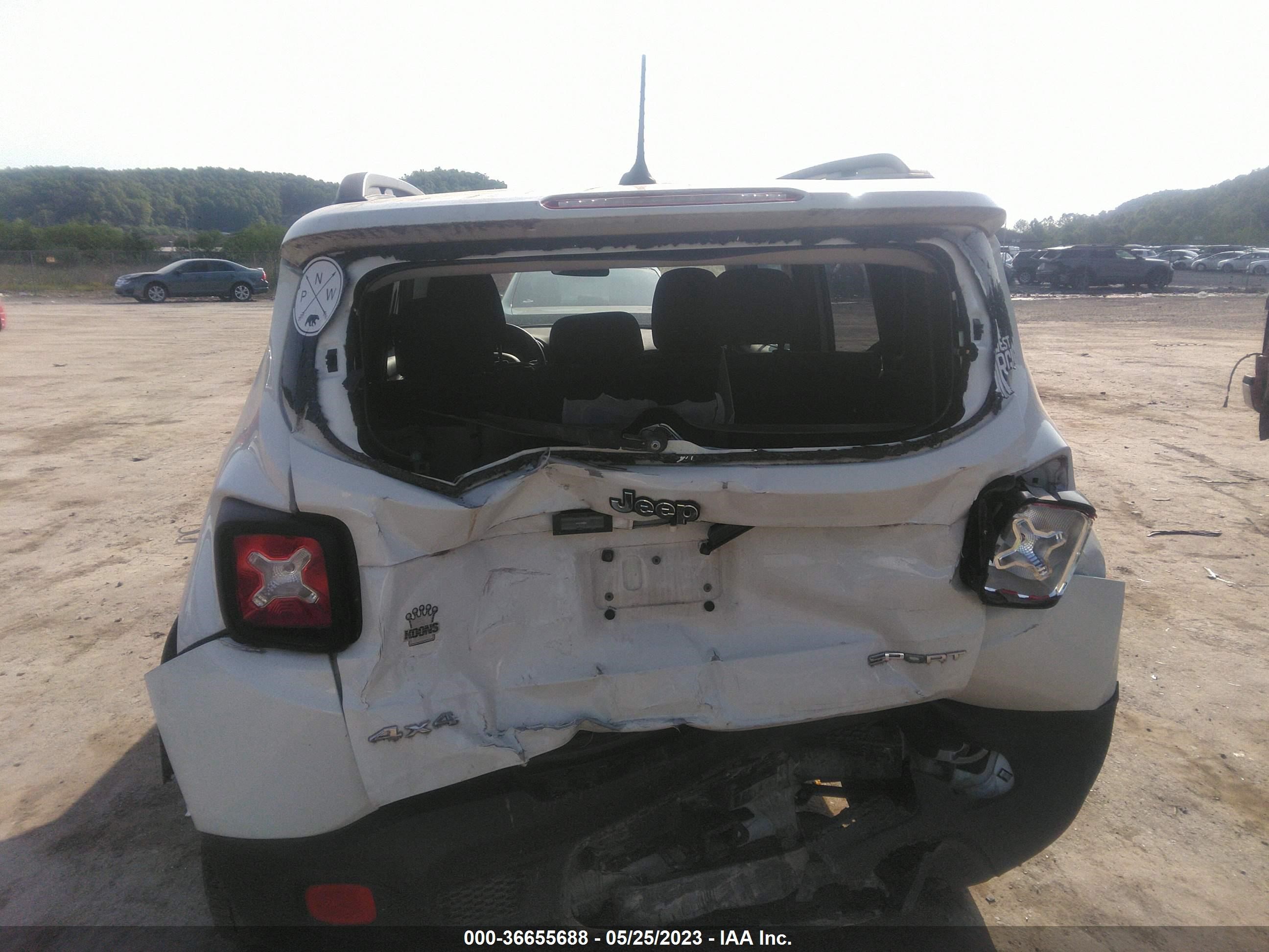 Photo 5 VIN: ZACCJBAB4HPF79554 - JEEP RENEGADE 