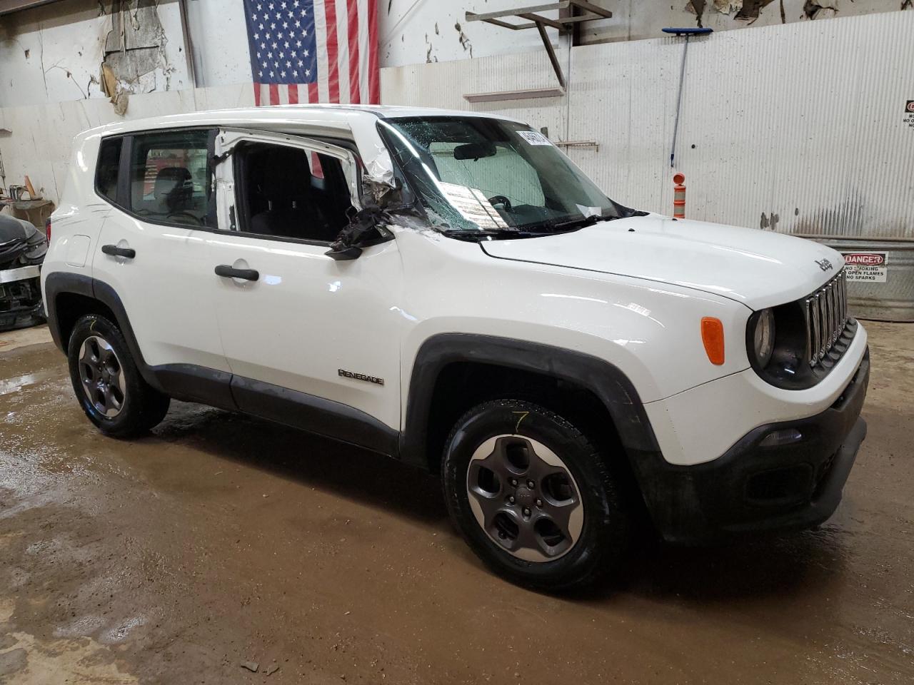 Photo 3 VIN: ZACCJBAB4HPF93454 - JEEP RENEGADE 