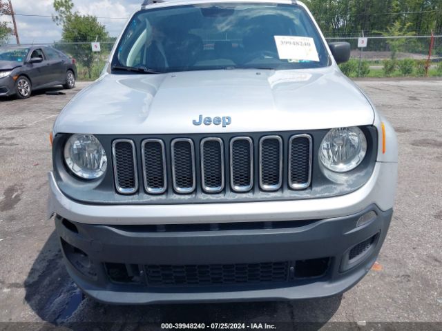 Photo 5 VIN: ZACCJBAB4JPG79224 - JEEP RENEGADE 