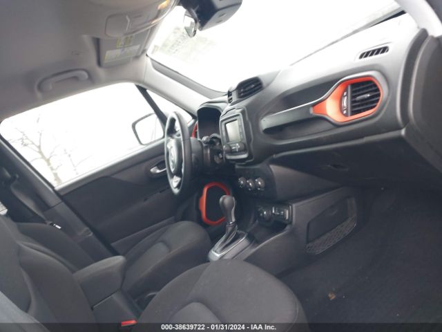 Photo 4 VIN: ZACCJBAB4JPH80635 - JEEP RENEGADE 