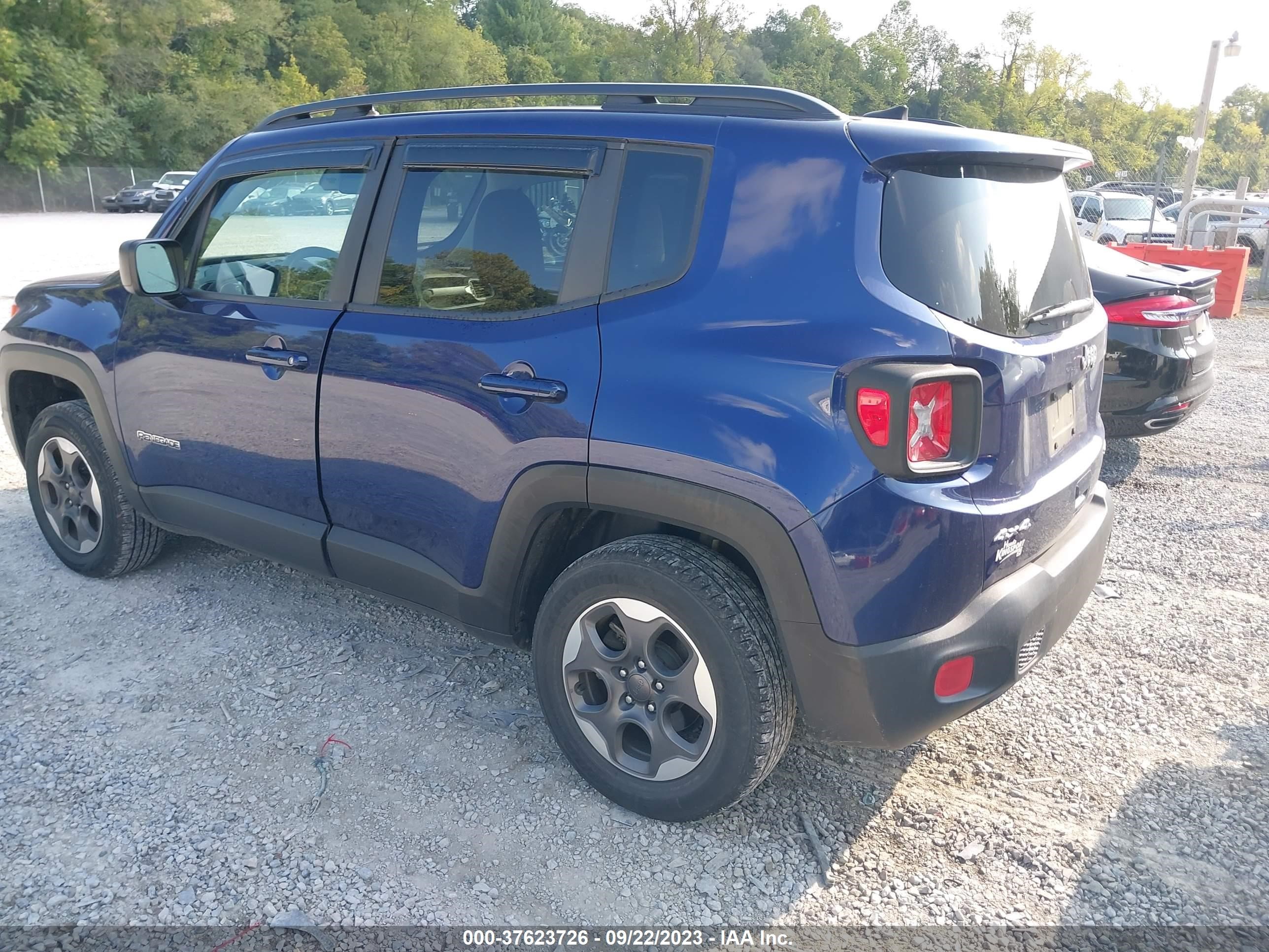 Photo 2 VIN: ZACCJBAB8JPH46424 - JEEP RENEGADE 