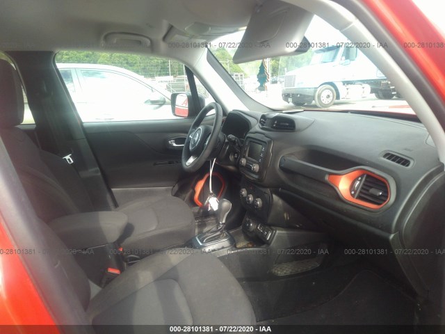 Photo 4 VIN: ZACCJBAB8JPH64275 - JEEP RENEGADE 