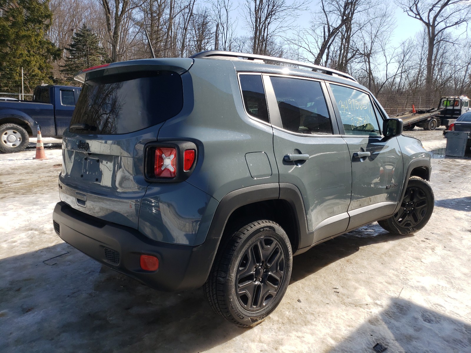 Photo 3 VIN: ZACCJBAB9JPH90531 - JEEP RENEGADE SPORT 