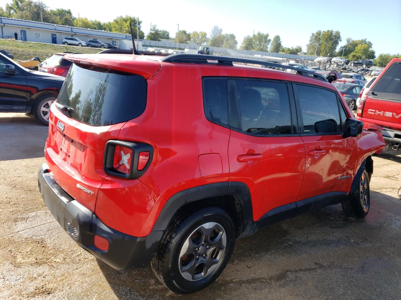 Photo 2 VIN: ZACCJBABXHPG38722 - JEEP RENEGADE 