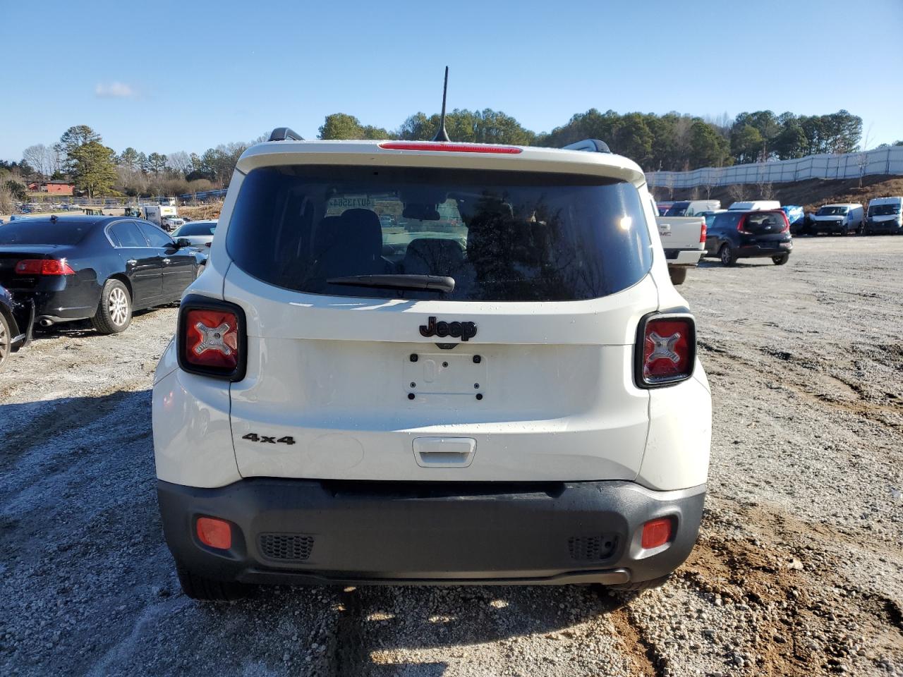 Photo 5 VIN: ZACCJBABXJPH80414 - JEEP RENEGADE 