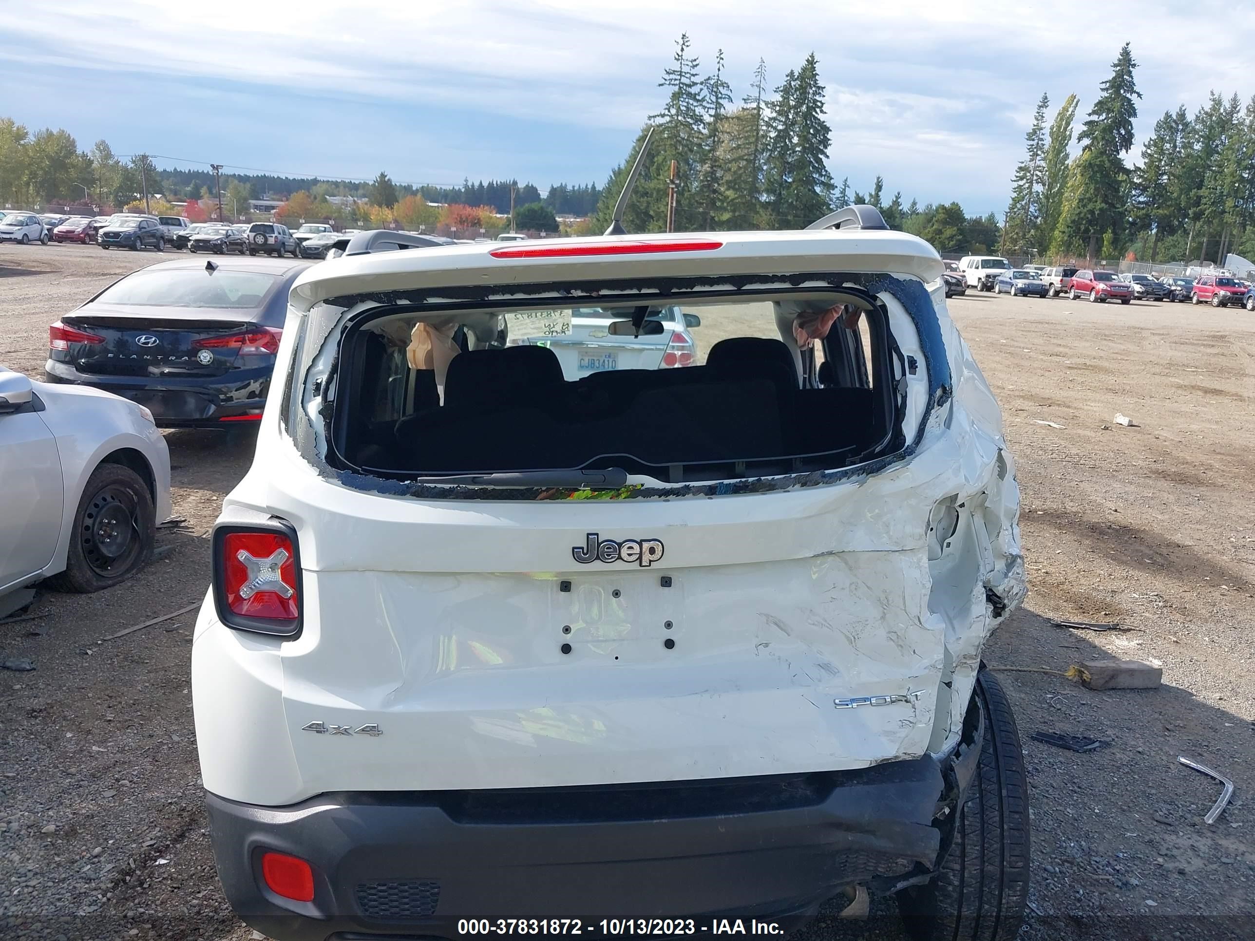 Photo 16 VIN: ZACCJBAH0HPG15034 - JEEP RENEGADE 