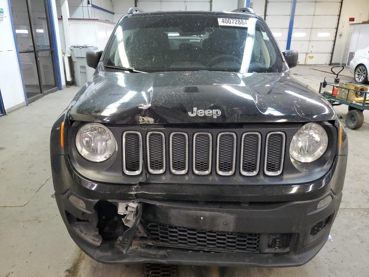 Photo 10 VIN: ZACCJBAH8JPH53779 - JEEP RENEGADE 