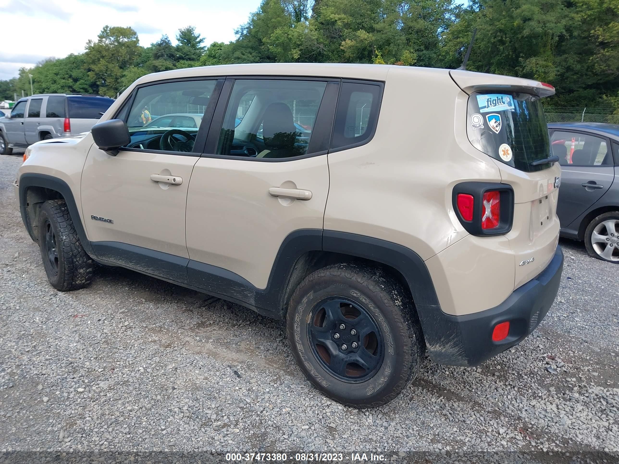 Photo 2 VIN: ZACCJBAT7GPE32748 - JEEP RENEGADE 