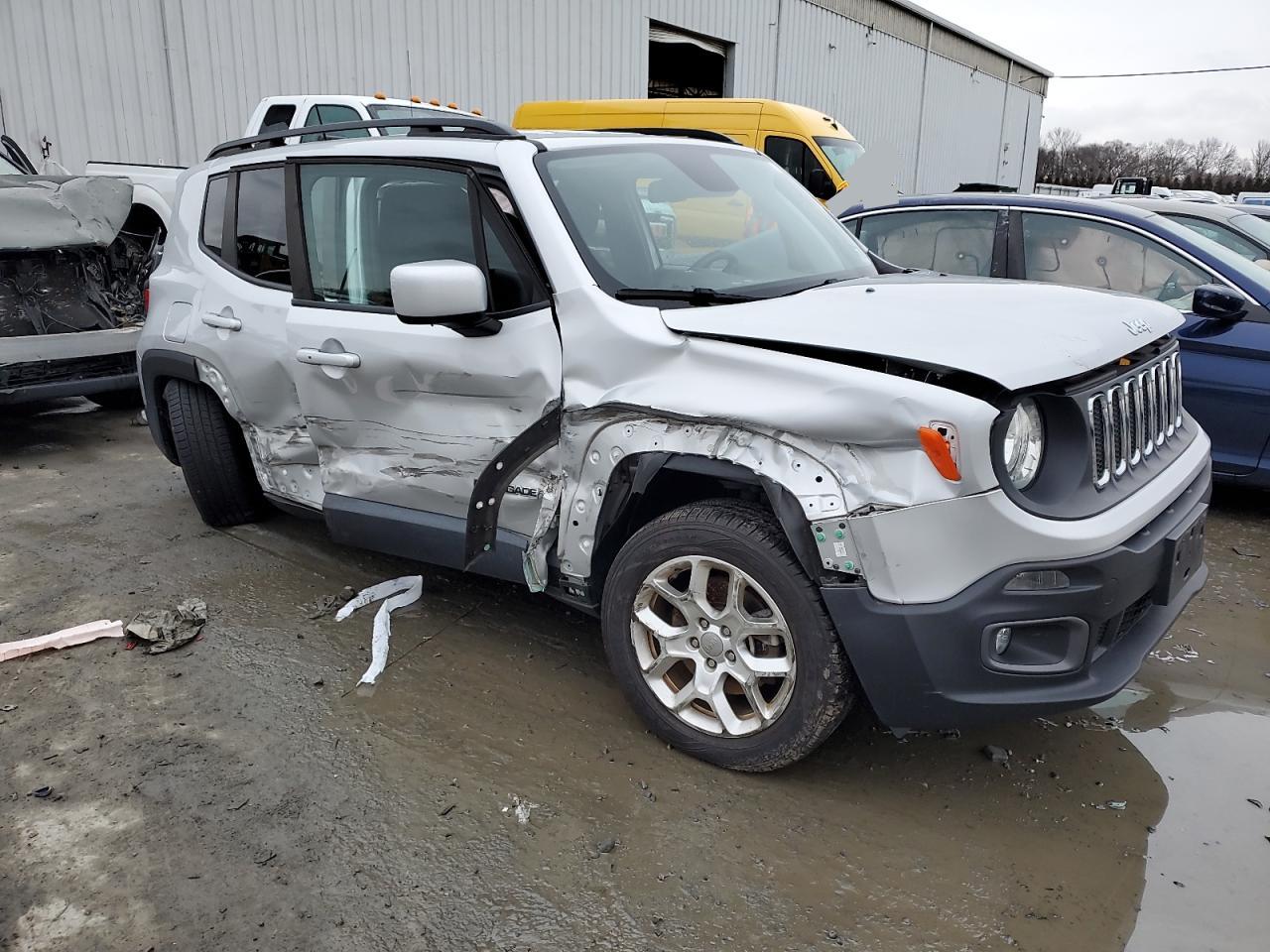 Photo 3 VIN: ZACCJBBB1JPG99610 - JEEP RENEGADE 