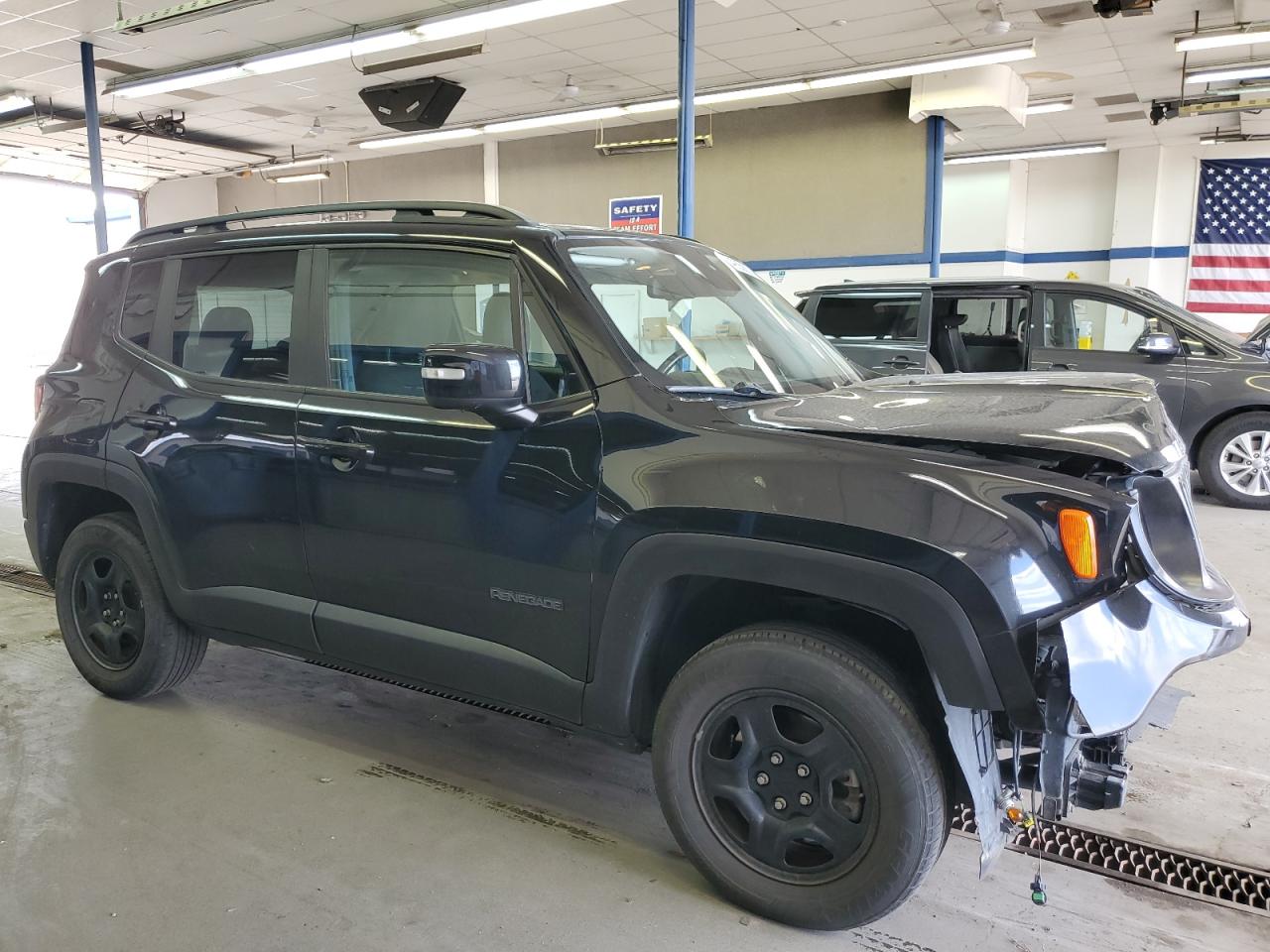 Photo 3 VIN: ZACCJBBB2HPE78771 - JEEP RENEGADE 