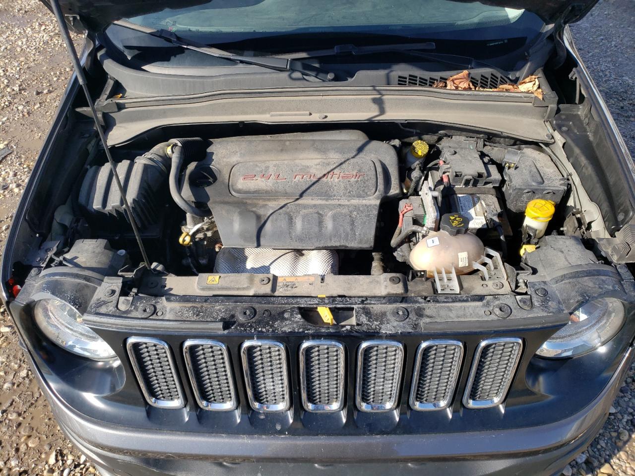 Photo 11 VIN: ZACCJBBB2HPF14779 - JEEP RENEGADE 