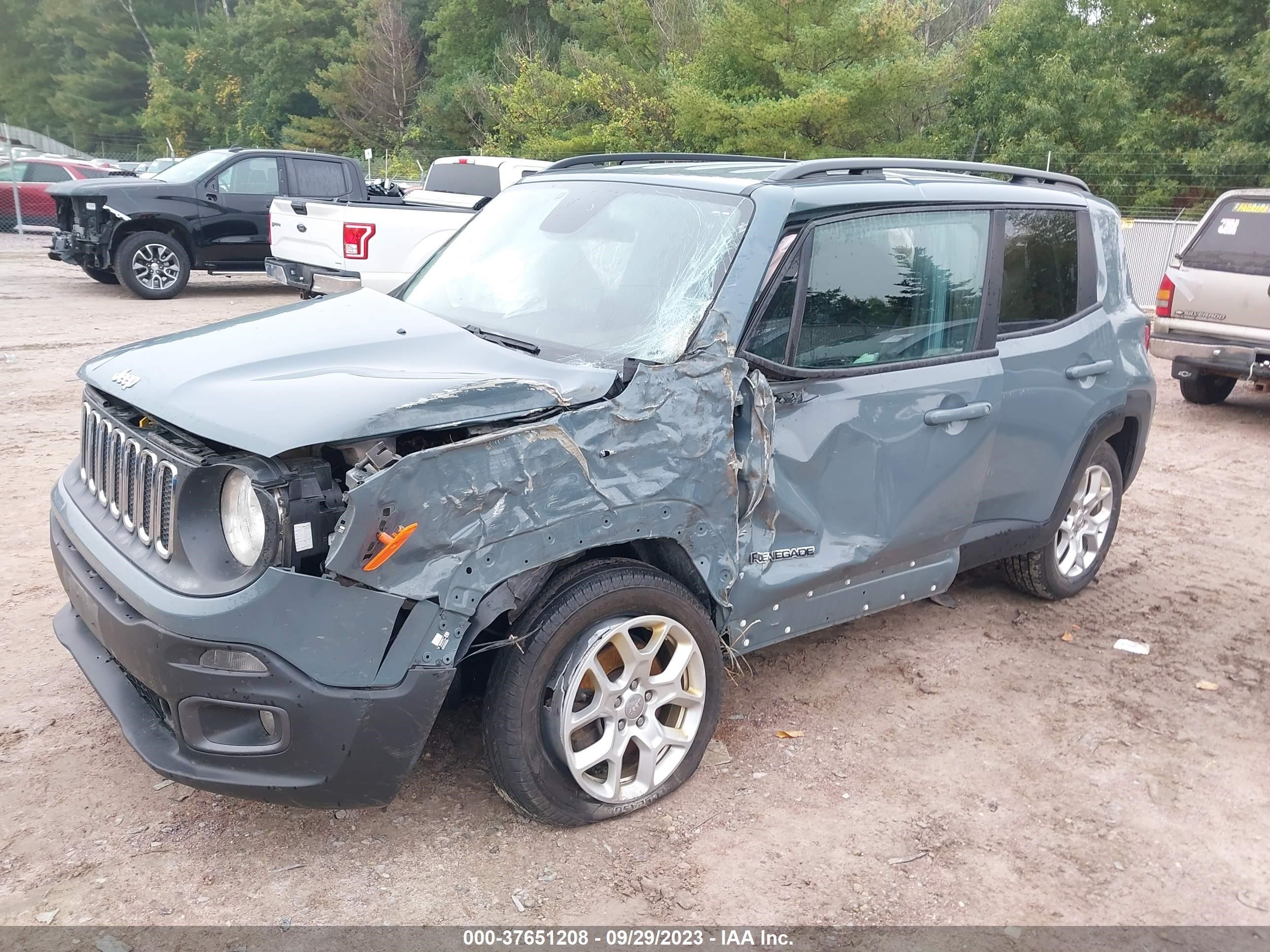 Photo 1 VIN: ZACCJBBB4HPF03721 - JEEP RENEGADE 