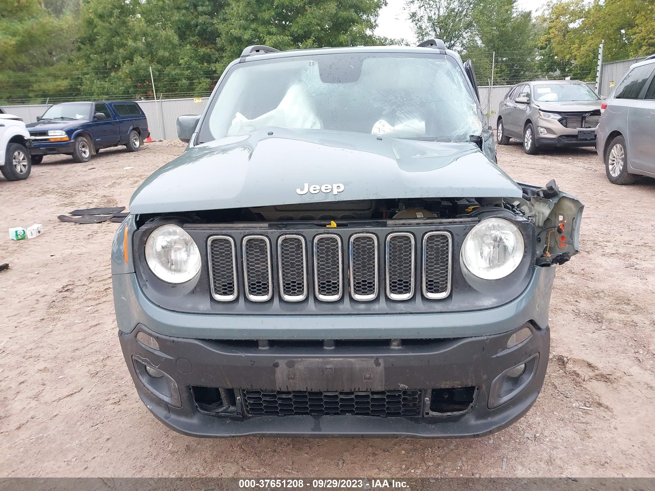 Photo 11 VIN: ZACCJBBB4HPF03721 - JEEP RENEGADE 