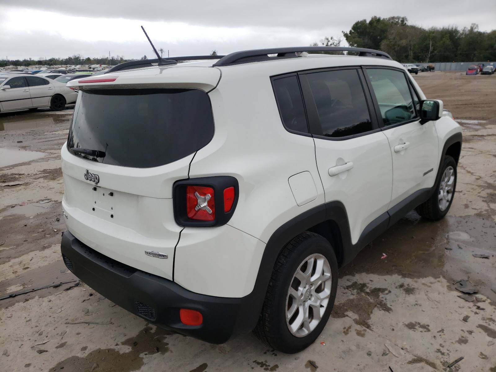 Photo 3 VIN: ZACCJBBB4HPG27794 - JEEP RENEGADE L 