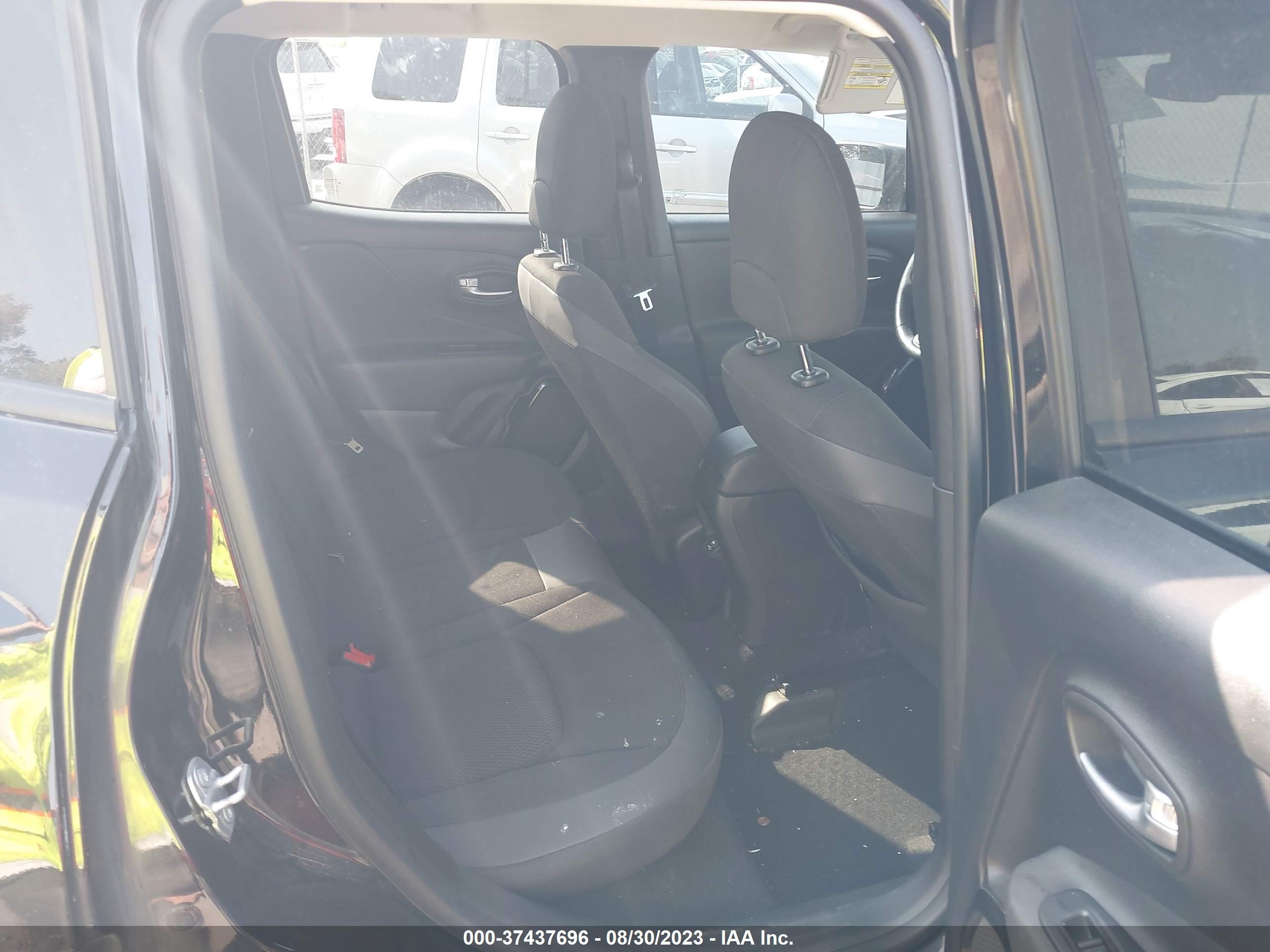 Photo 7 VIN: ZACCJBBB4JPH32549 - JEEP RENEGADE 