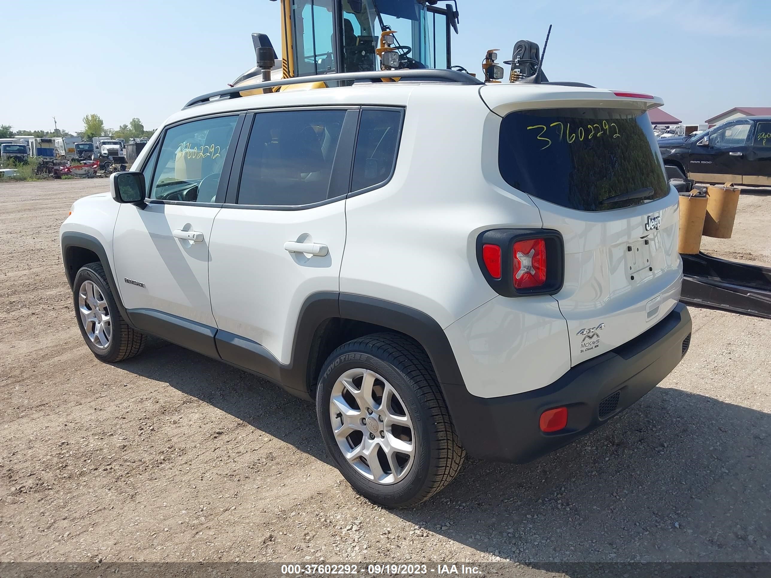 Photo 2 VIN: ZACCJBBB4JPH89771 - JEEP RENEGADE 