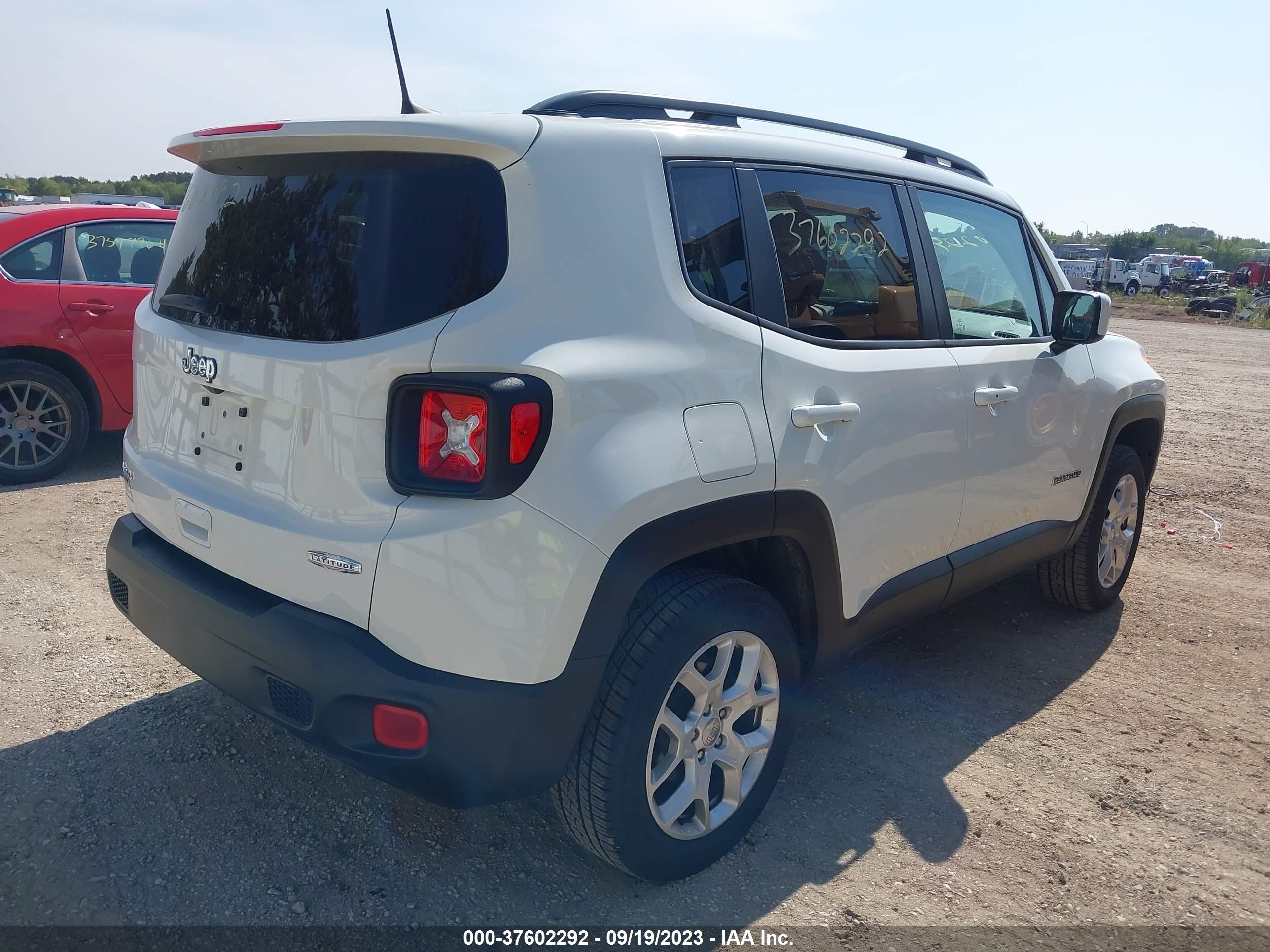 Photo 3 VIN: ZACCJBBB4JPH89771 - JEEP RENEGADE 