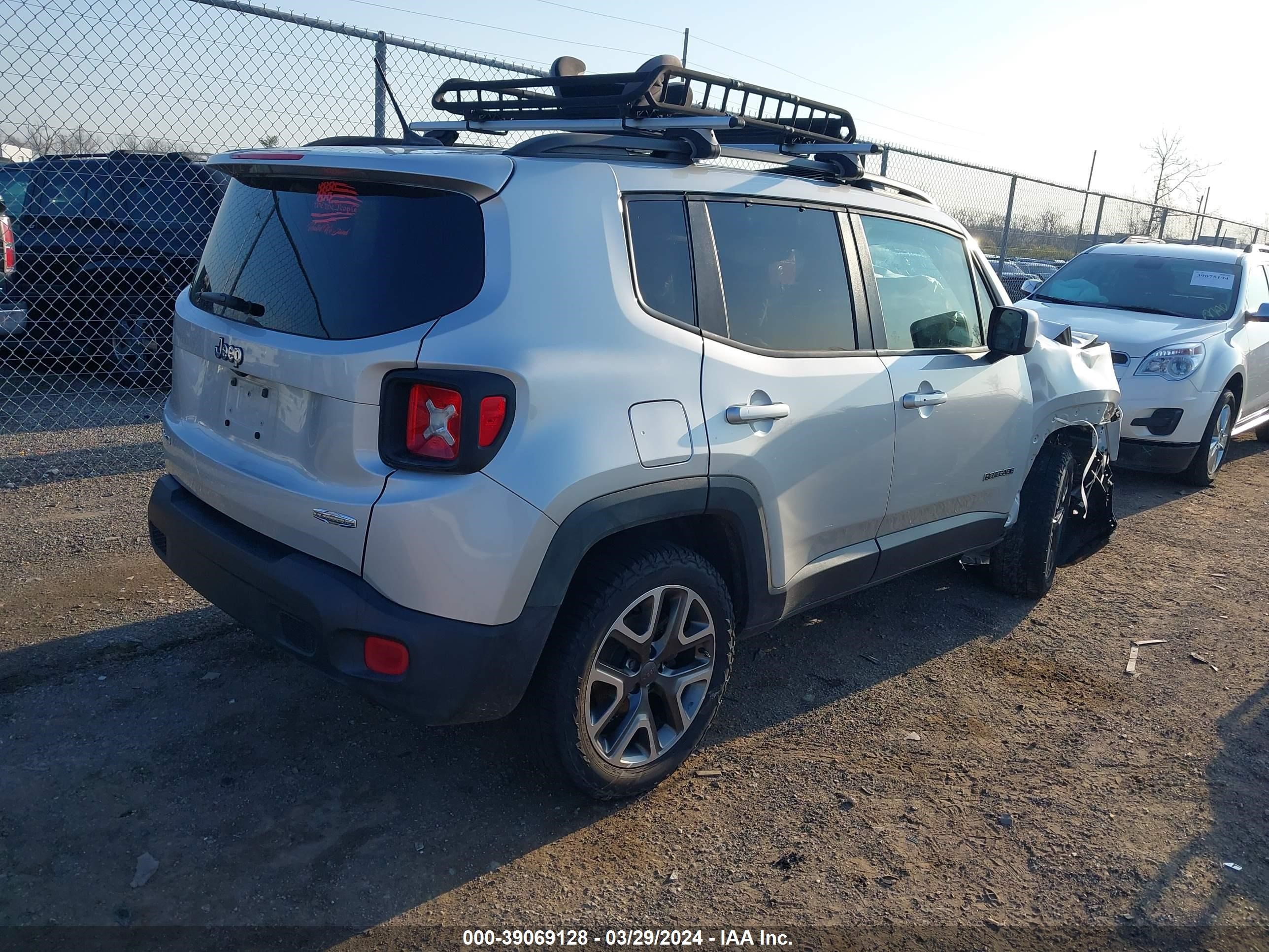 Photo 3 VIN: ZACCJBBB7HPF62455 - JEEP RENEGADE 