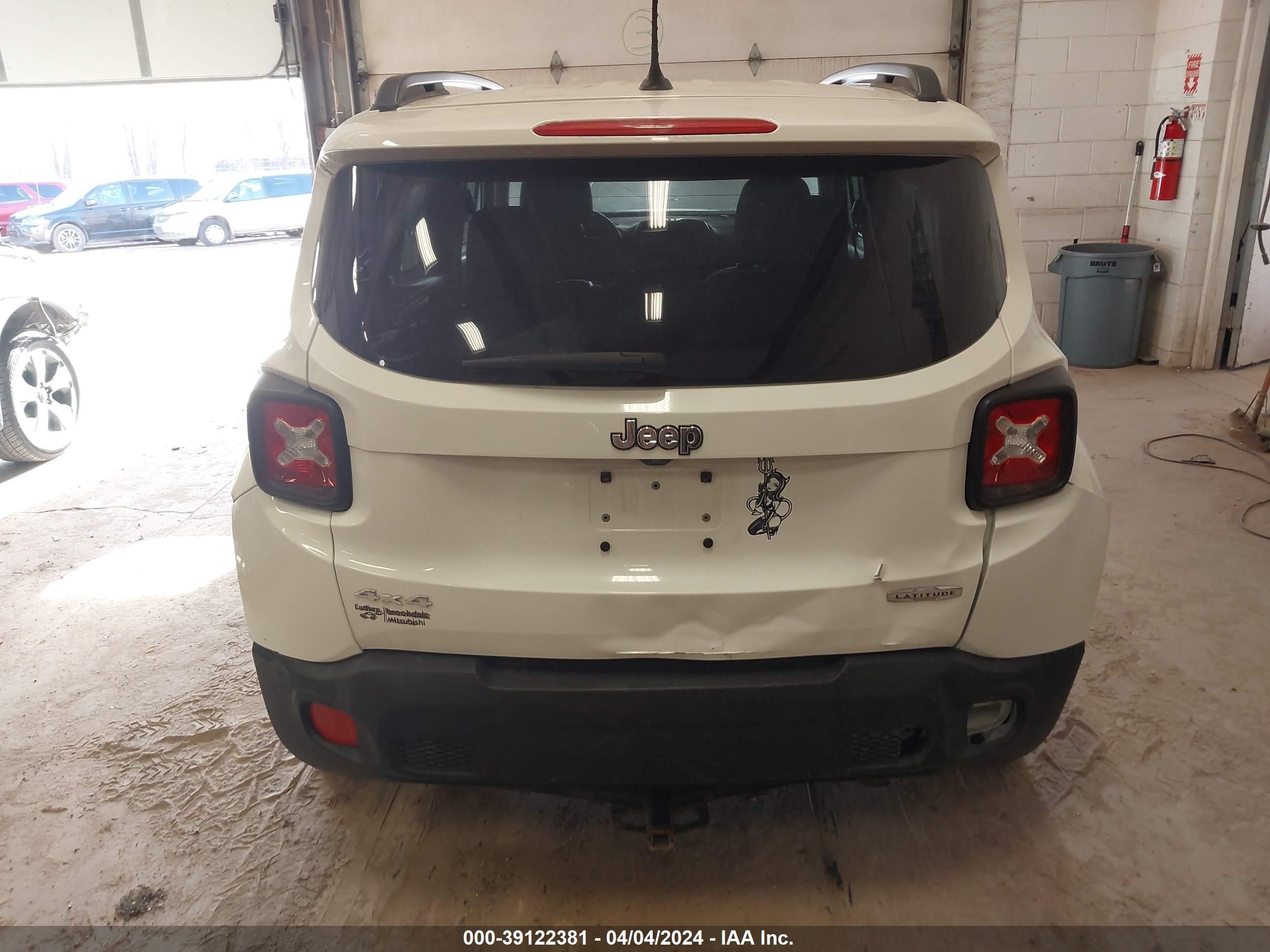 Photo 14 VIN: ZACCJBBB7HPF95052 - JEEP RENEGADE 