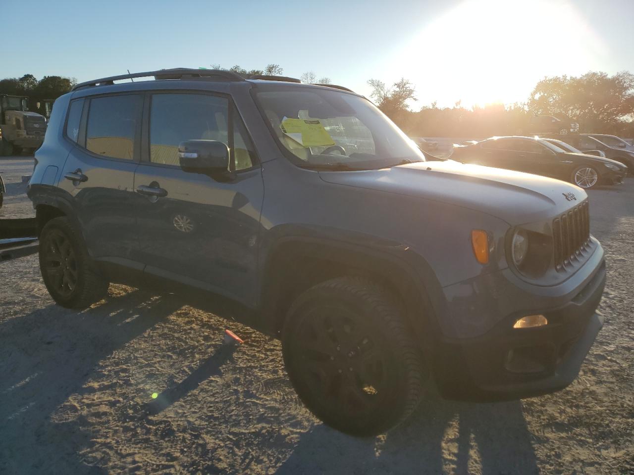 Photo 3 VIN: ZACCJBBB8HPE63899 - JEEP RENEGADE 