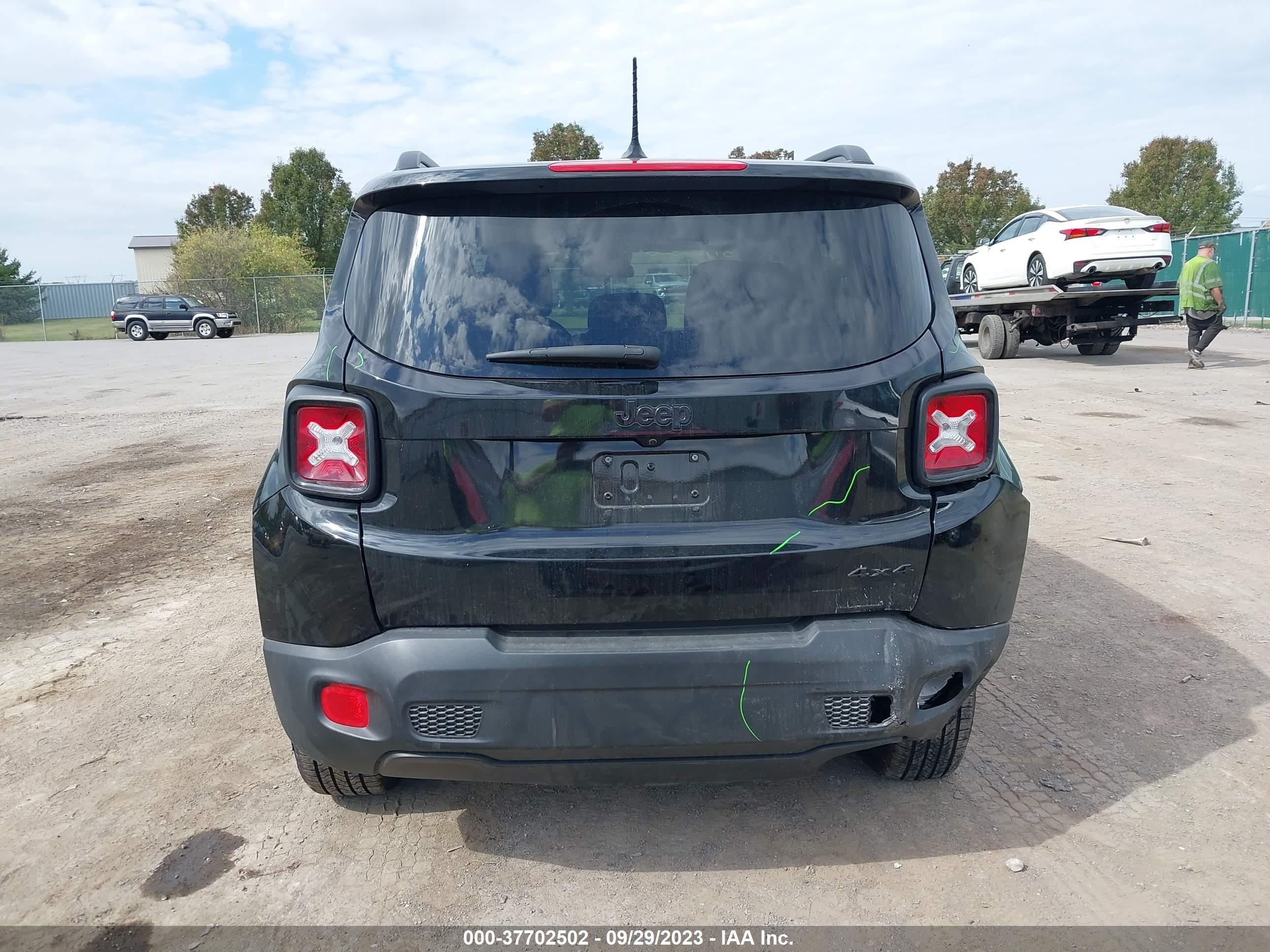 Photo 15 VIN: ZACCJBBB8HPE66964 - JEEP RENEGADE 