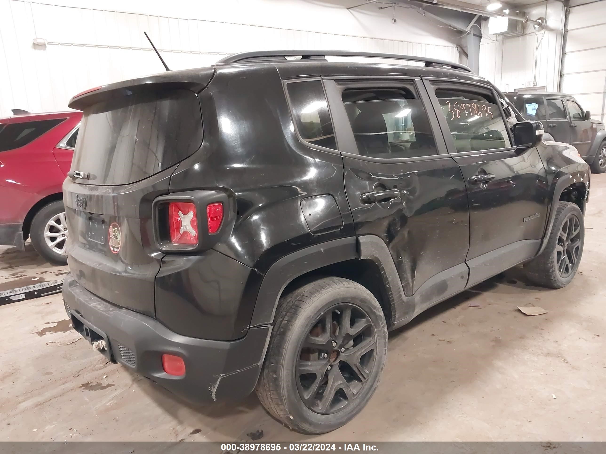 Photo 3 VIN: ZACCJBBB8HPF29075 - JEEP RENEGADE 