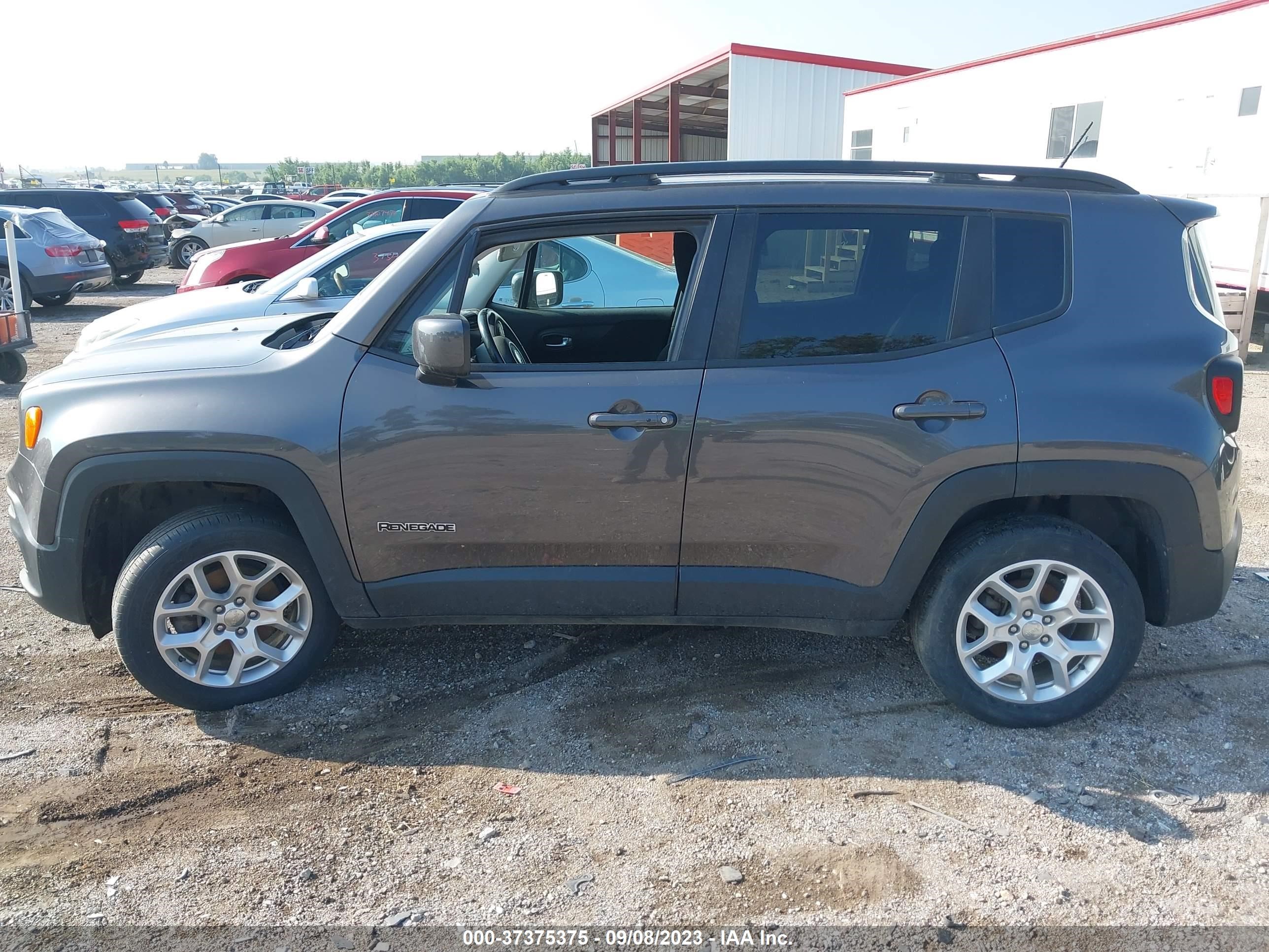 Photo 13 VIN: ZACCJBBB9HPF75174 - JEEP RENEGADE 