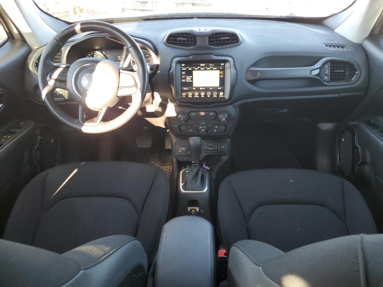 Photo 7 VIN: ZACCJBBB9JPH09834 - JEEP RENEGADE 