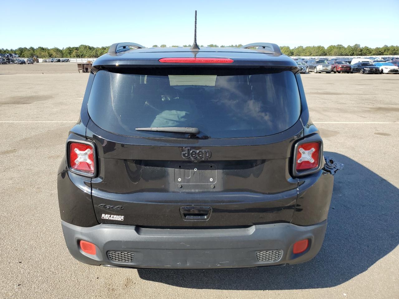 Photo 5 VIN: ZACCJBBB9JPH15827 - JEEP RENEGADE 