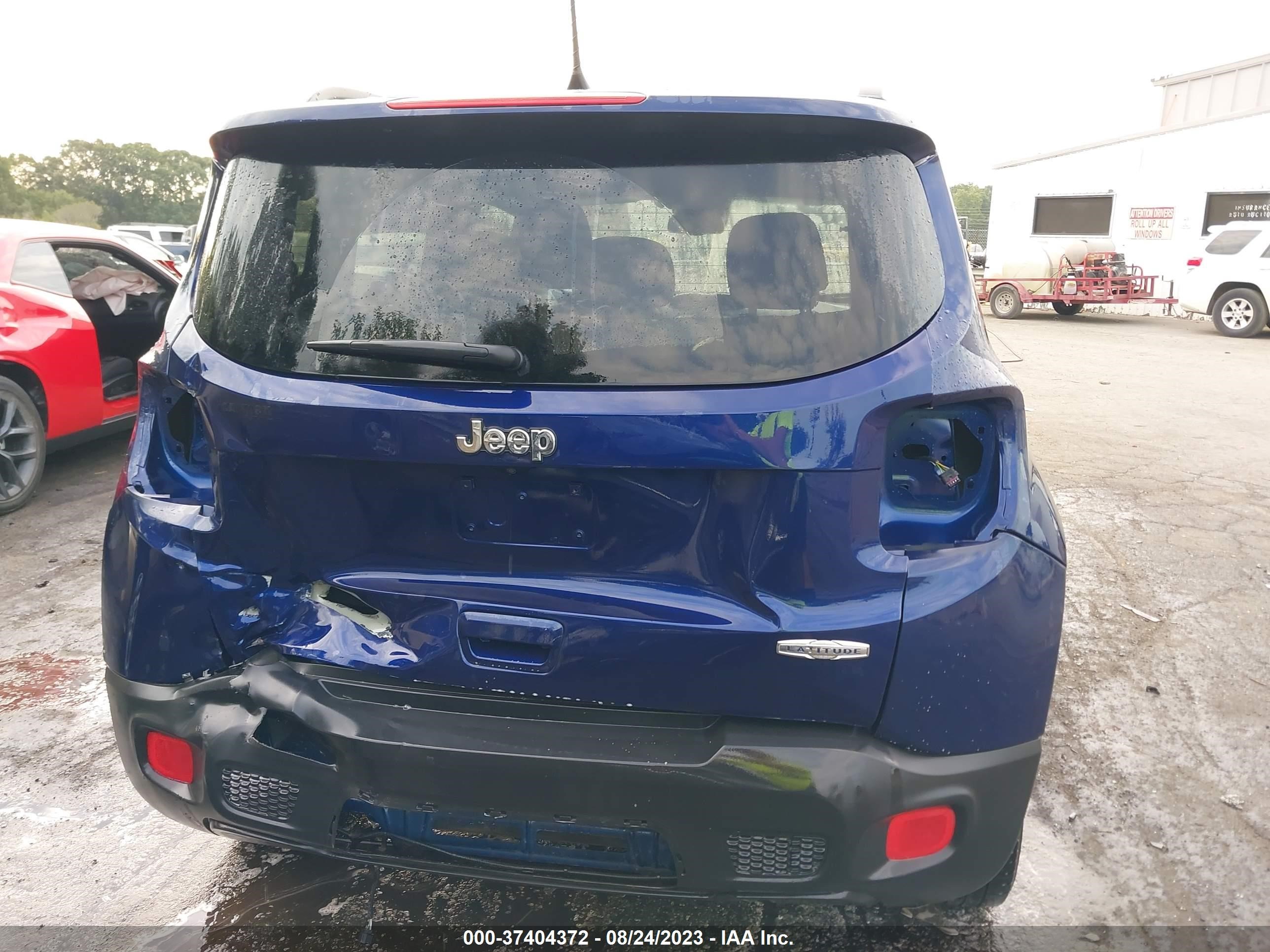 Photo 15 VIN: ZACCJBBBXJPH44575 - JEEP RENEGADE 