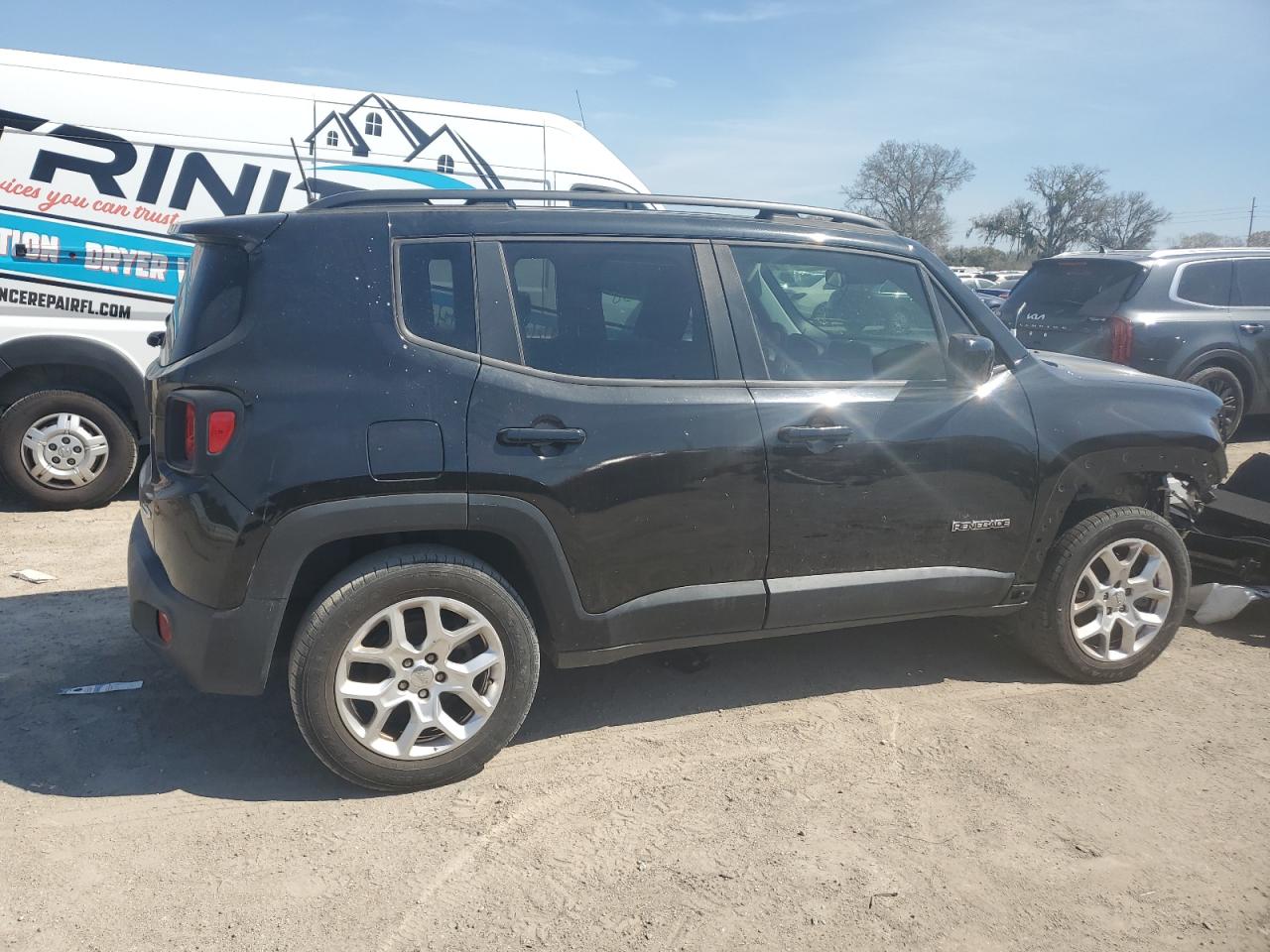 Photo 2 VIN: ZACCJBBBXJPJ38609 - JEEP RENEGADE 