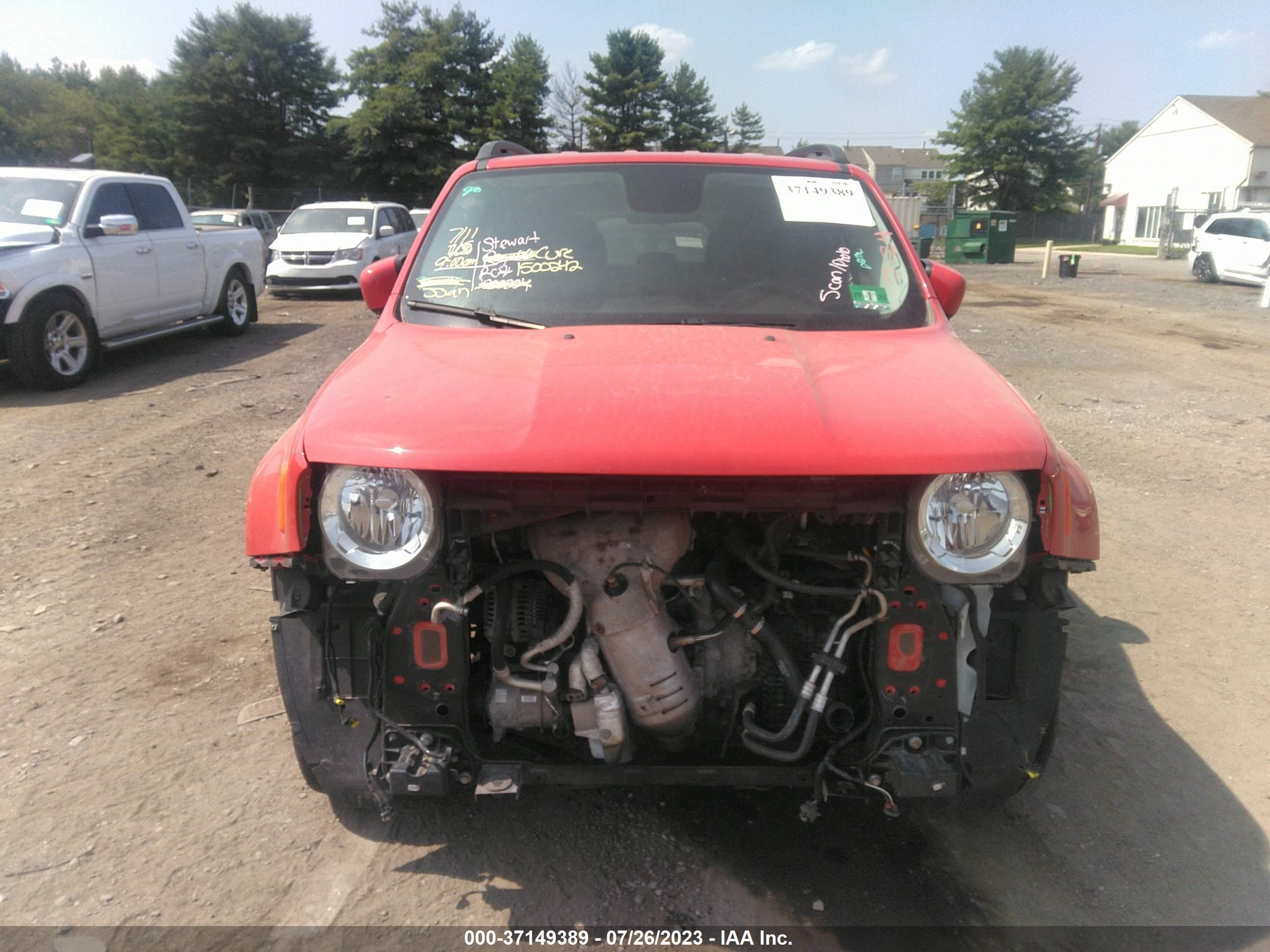 Photo 11 VIN: ZACCJBBT0FPB59415 - JEEP RENEGADE 