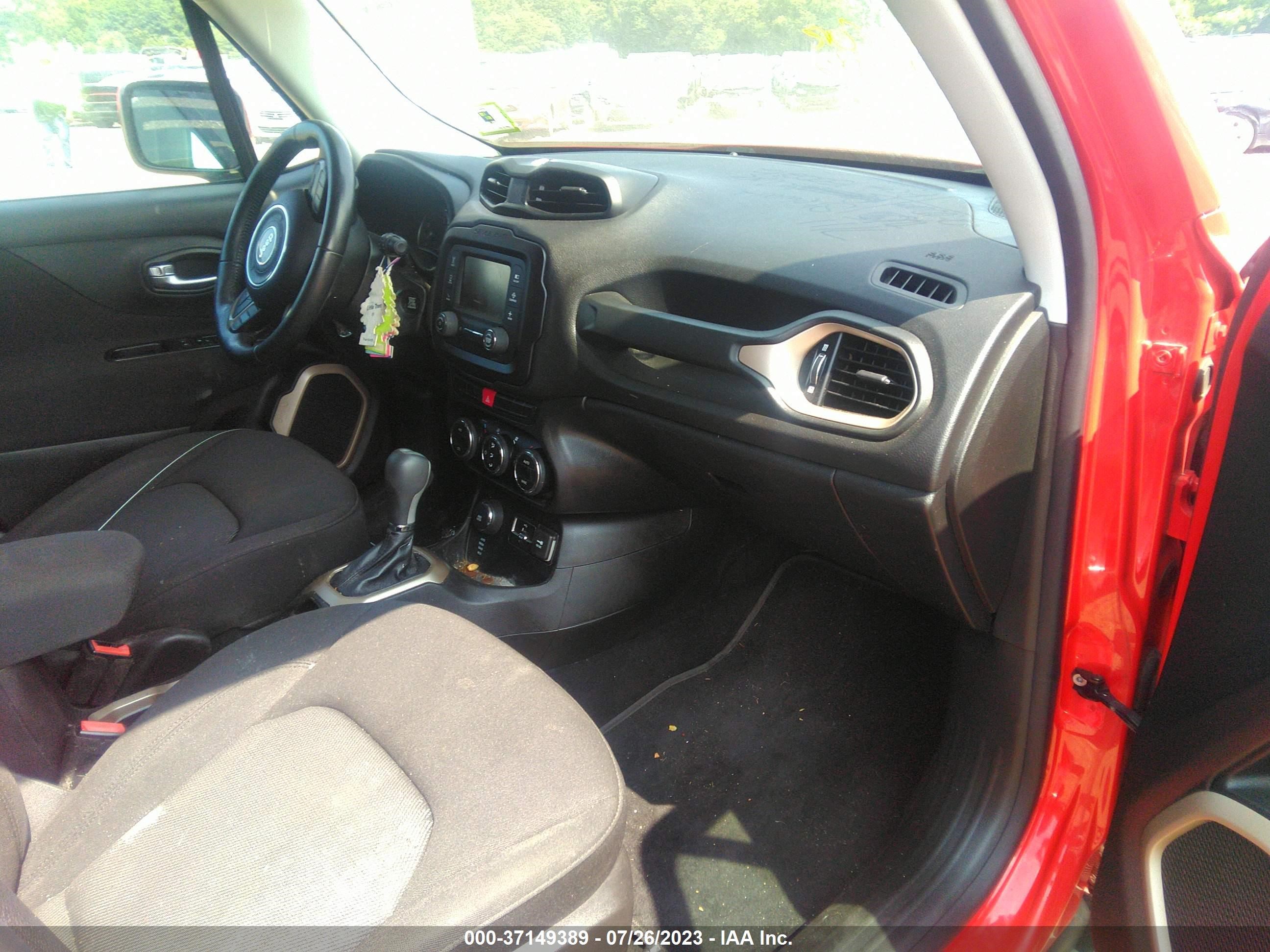 Photo 4 VIN: ZACCJBBT0FPB59415 - JEEP RENEGADE 