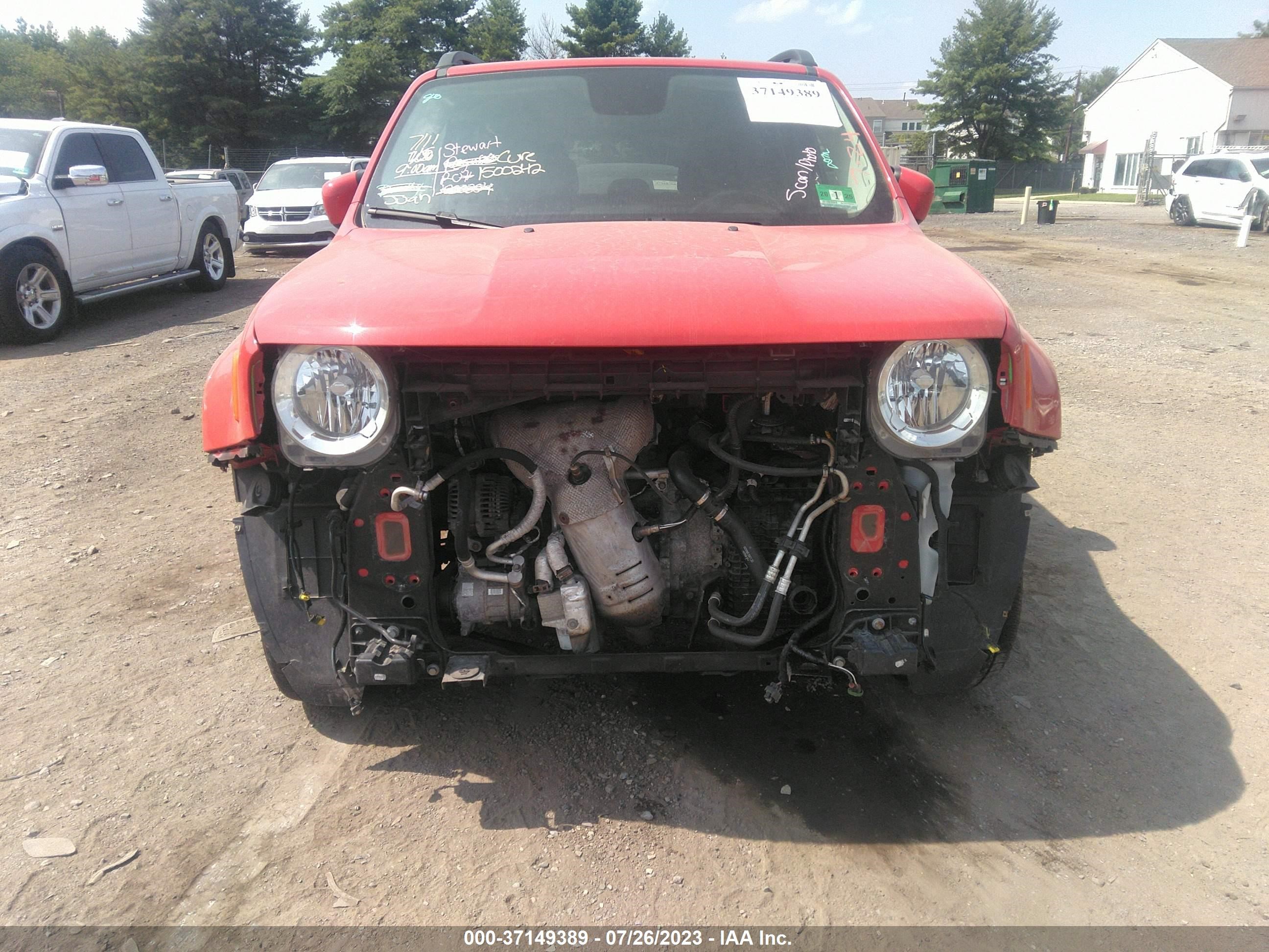 Photo 5 VIN: ZACCJBBT0FPB59415 - JEEP RENEGADE 