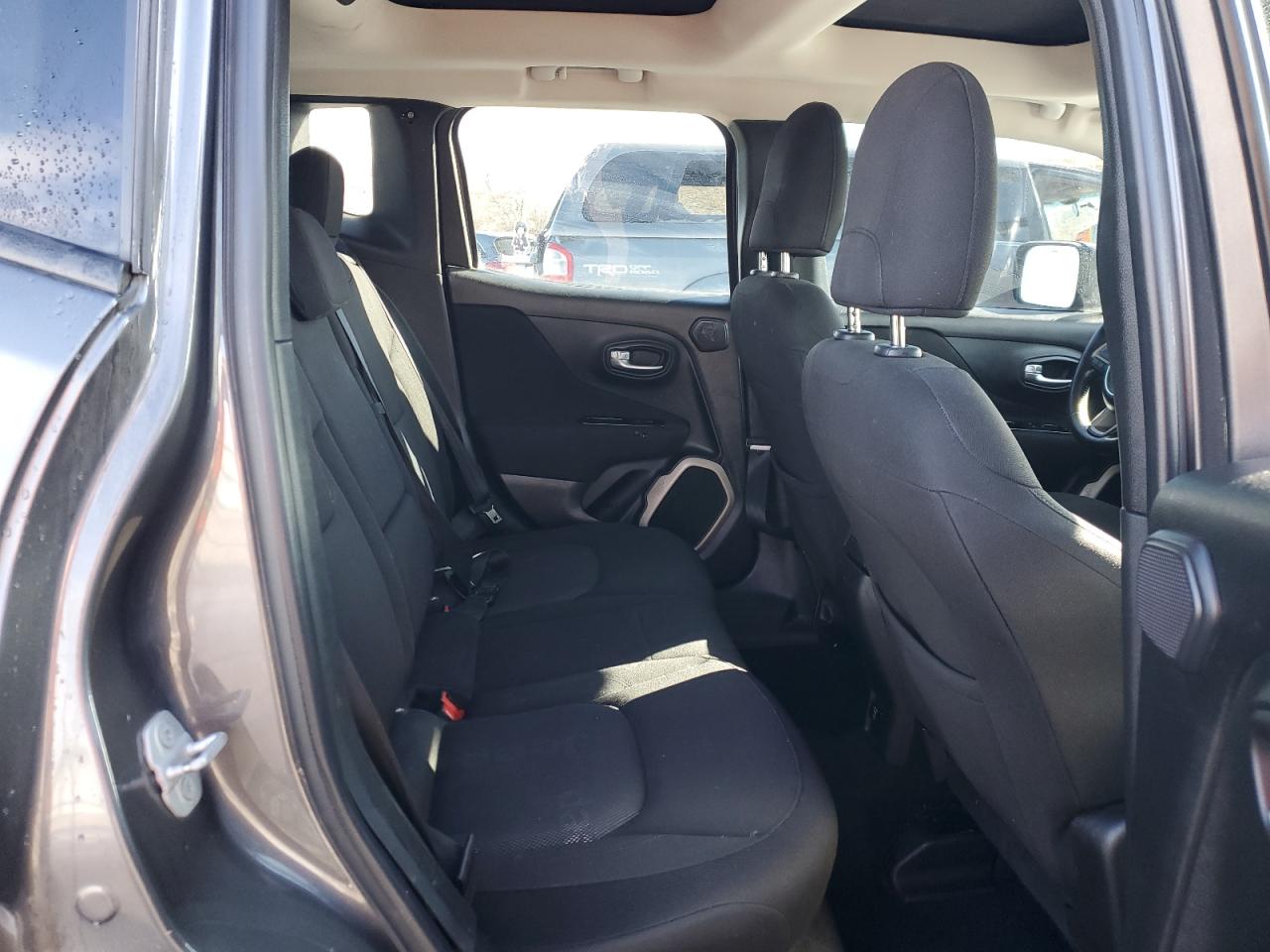 Photo 10 VIN: ZACCJBBT1GPD23958 - JEEP RENEGADE 