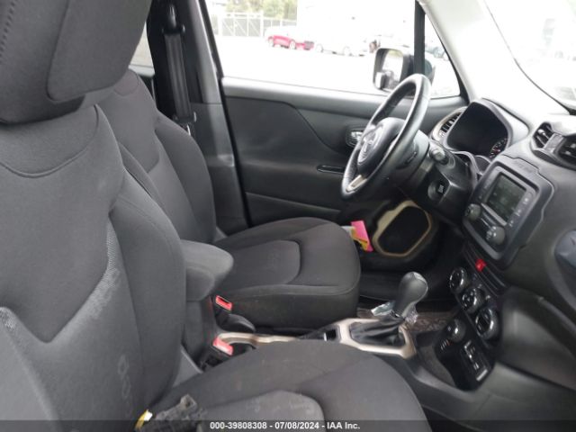 Photo 4 VIN: ZACCJBBT2FPB99777 - JEEP RENEGADE 