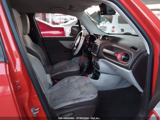 Photo 4 VIN: ZACCJBBT3FPB81370 - JEEP RENEGADE 