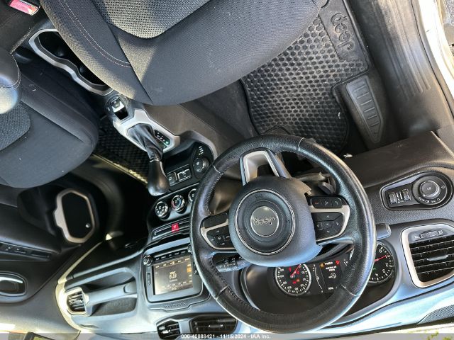 Photo 4 VIN: ZACCJBBT3GPD56203 - JEEP RENEGADE 