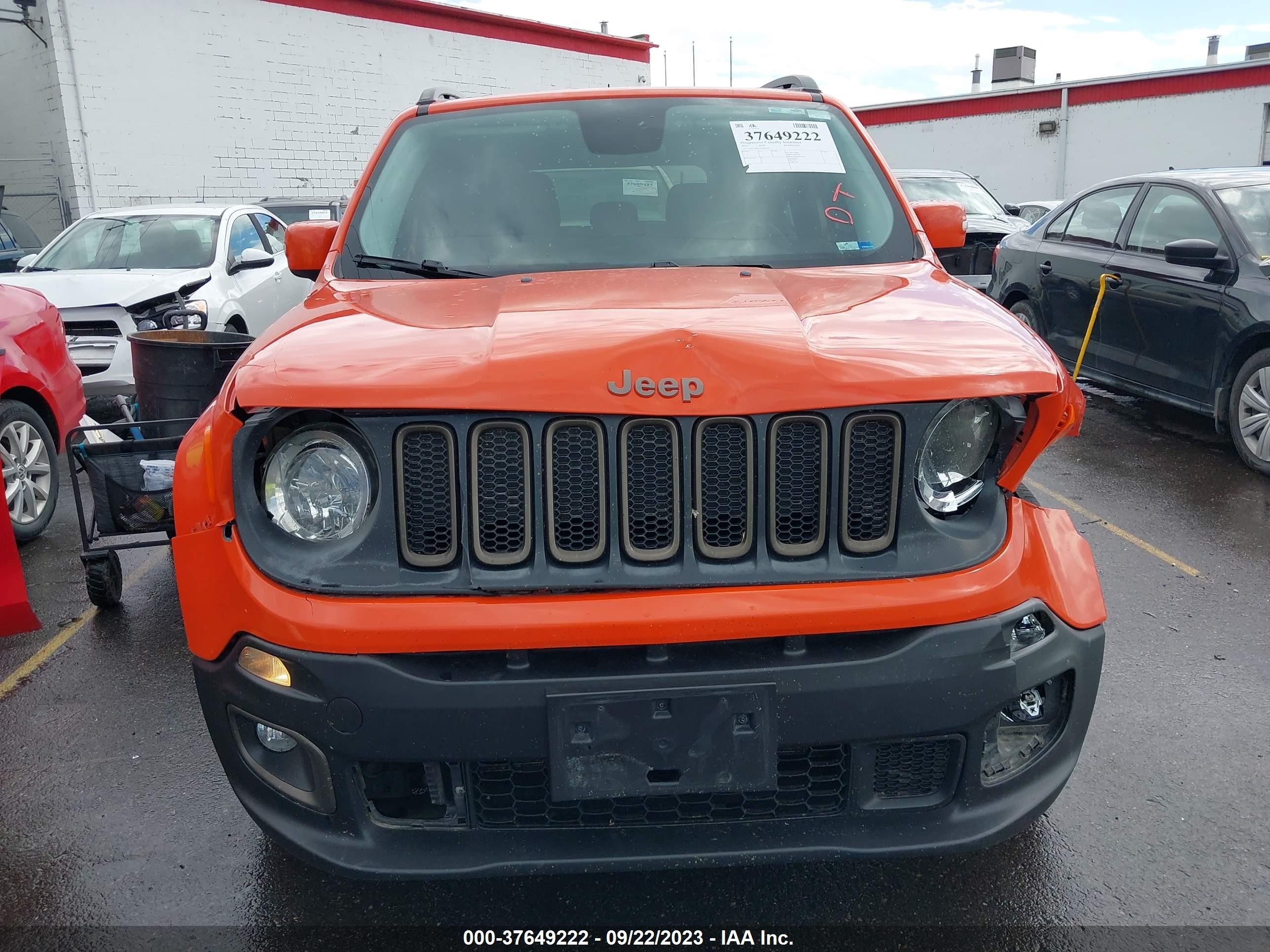 Photo 10 VIN: ZACCJBBT5GPD22313 - JEEP RENEGADE 