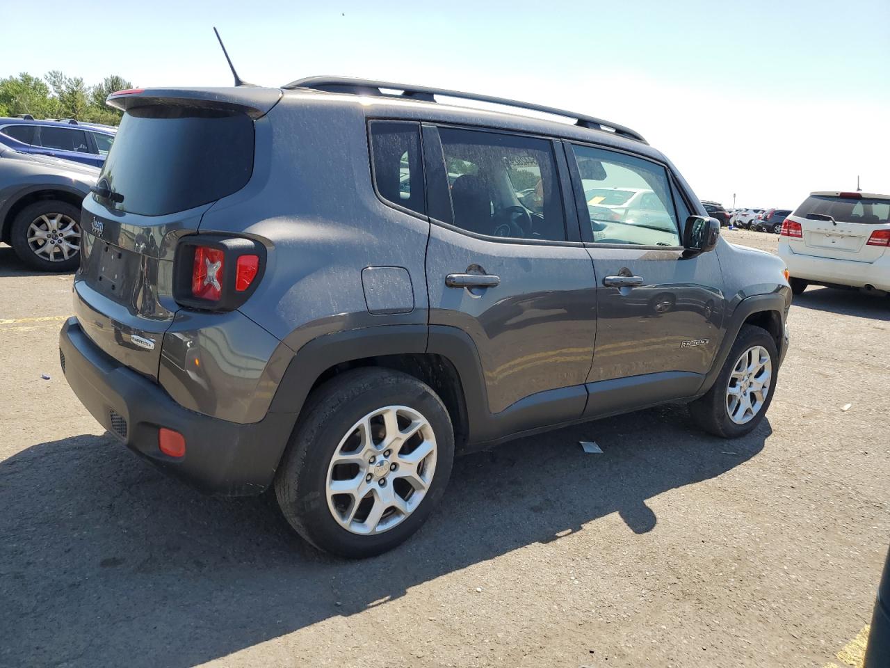 Photo 2 VIN: ZACCJBBT5GPE16868 - JEEP RENEGADE 