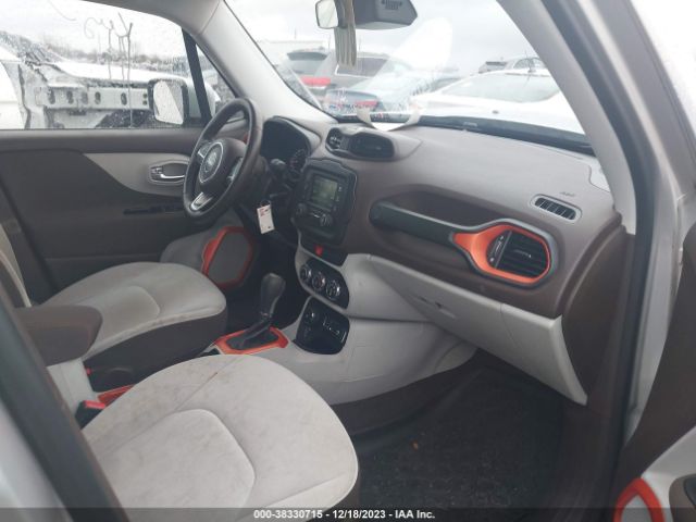 Photo 4 VIN: ZACCJBBT8FPB39857 - JEEP RENEGADE 